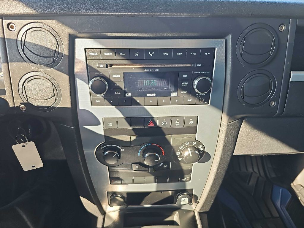 2008 Jeep Commander Image 47