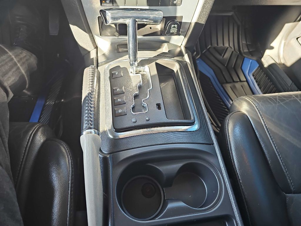 2008 Jeep Commander Image 50