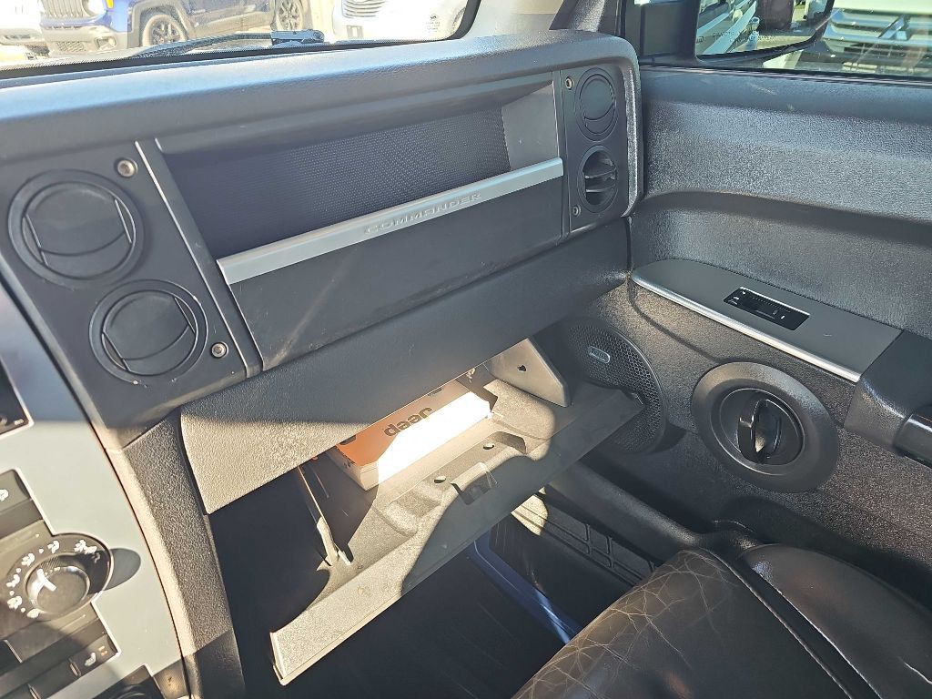2008 Jeep Commander Image 52