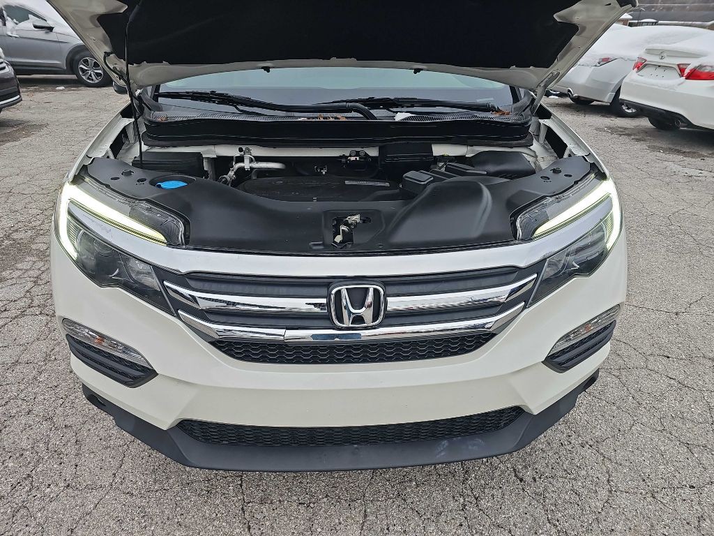 2017 Honda Pilot Image 18