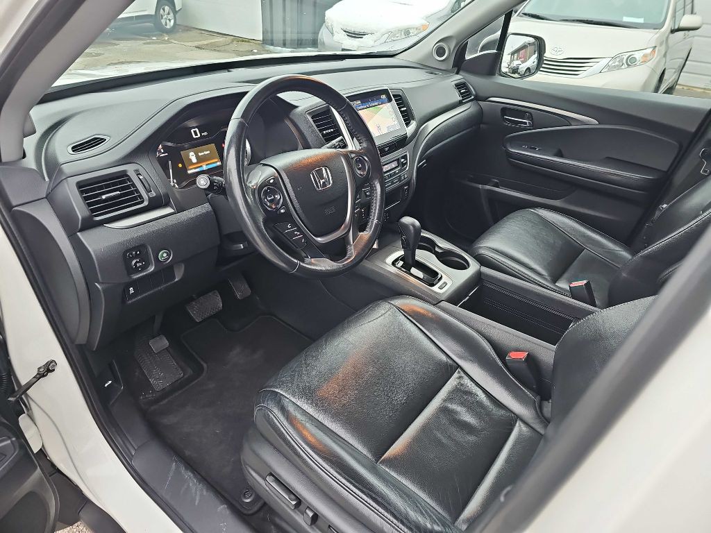 2017 Honda Pilot Image 22