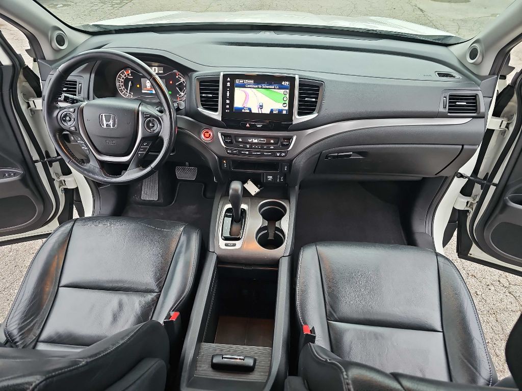 2017 Honda Pilot Image 25