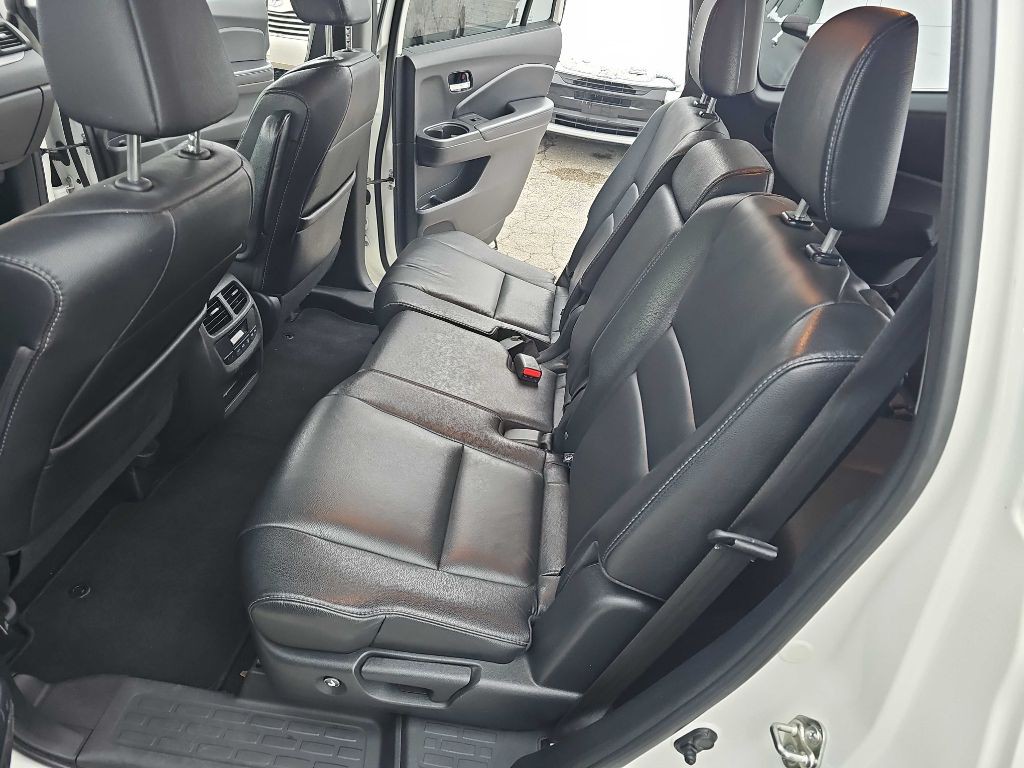 2017 Honda Pilot Image 26