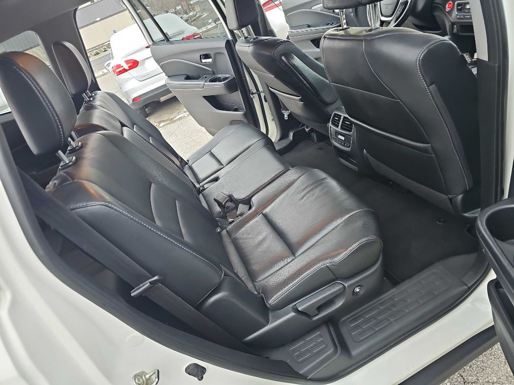 2017 Honda Pilot Image 27