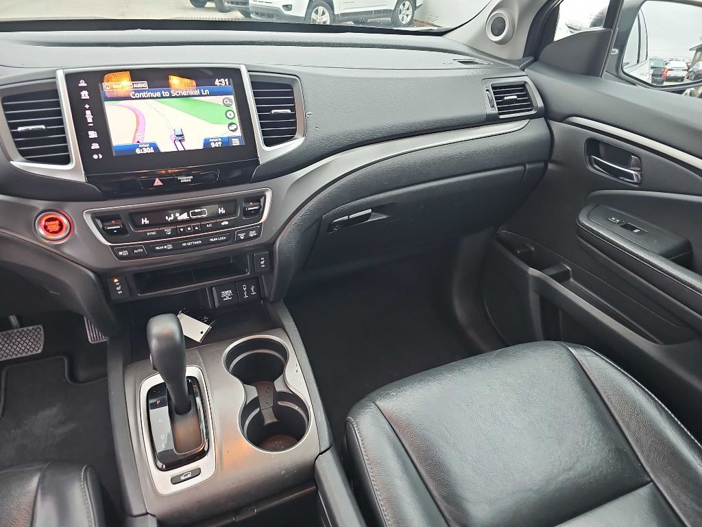 2017 Honda Pilot Image 36