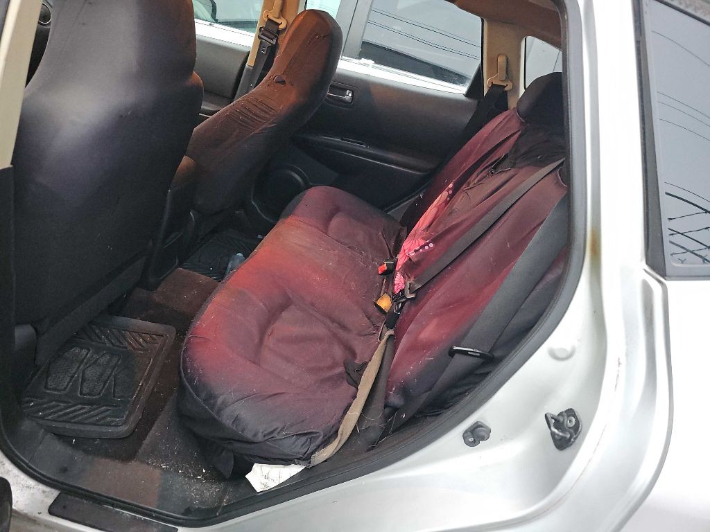 2009 Nissan Rogue Image 2