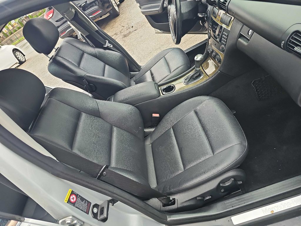 2007 Mercedes-Benz C-Class Image 28