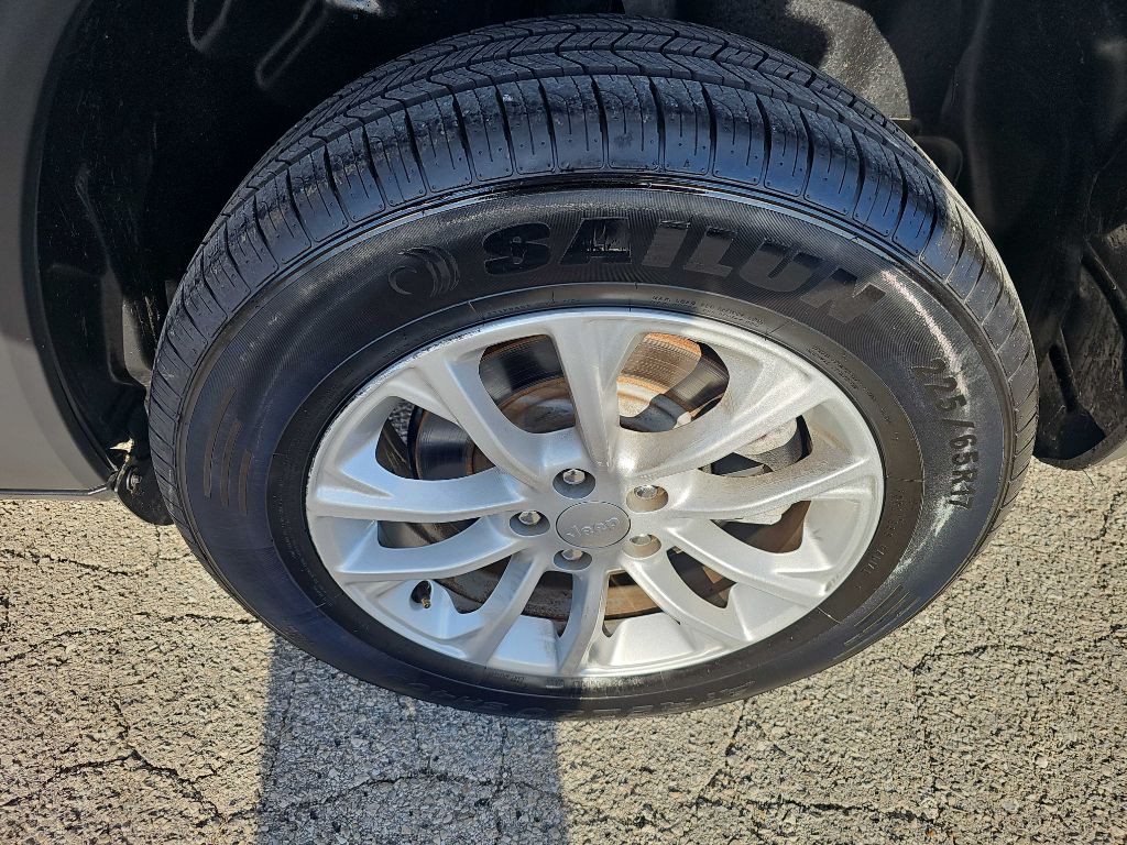 2021 Jeep Cherokee Image 21