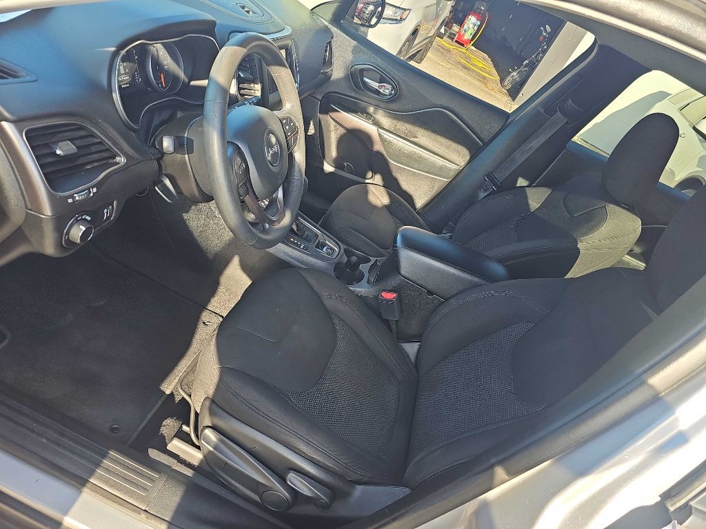 2021 Jeep Cherokee Image 26