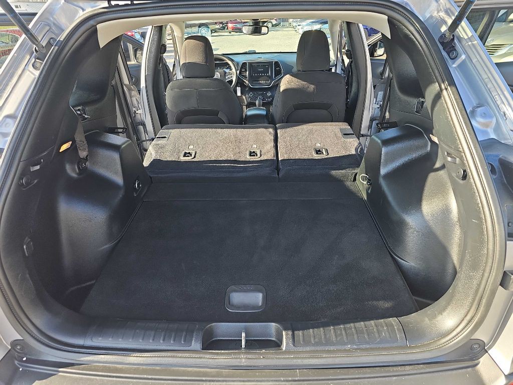 2021 Jeep Cherokee Image 35