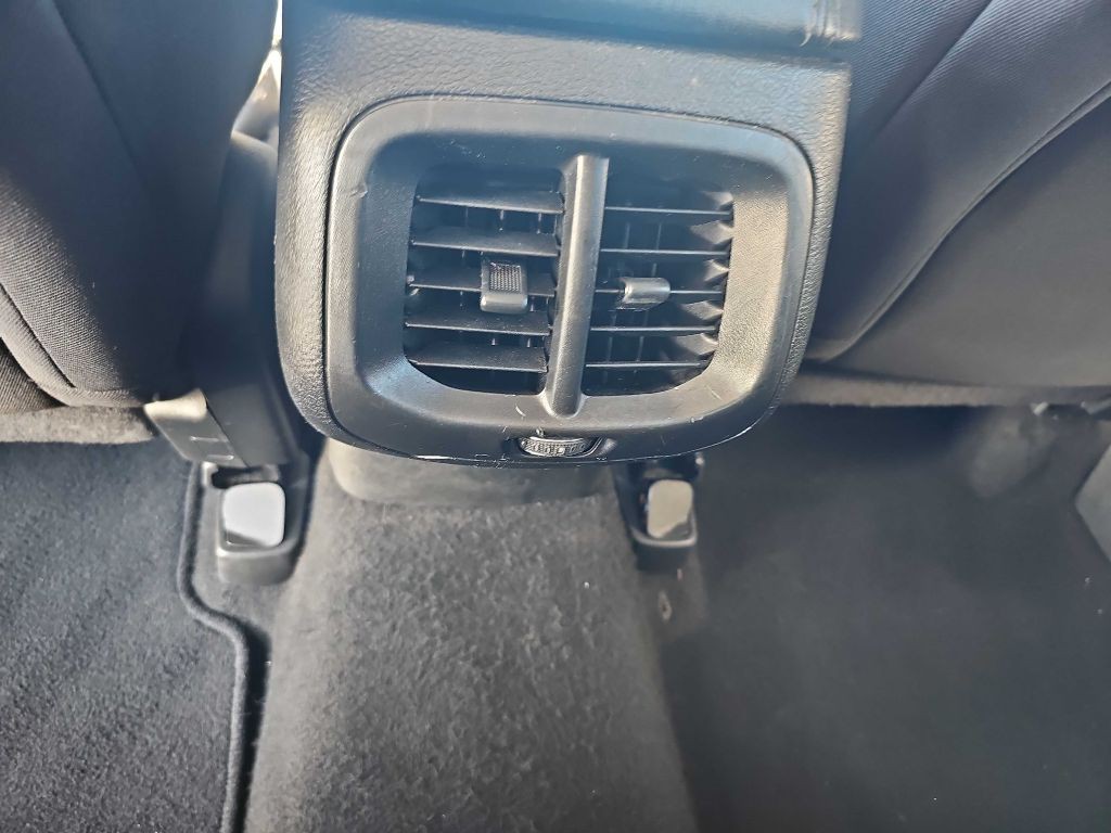 2021 Jeep Cherokee Image 36