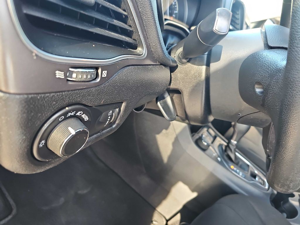 2021 Jeep Cherokee Image 41