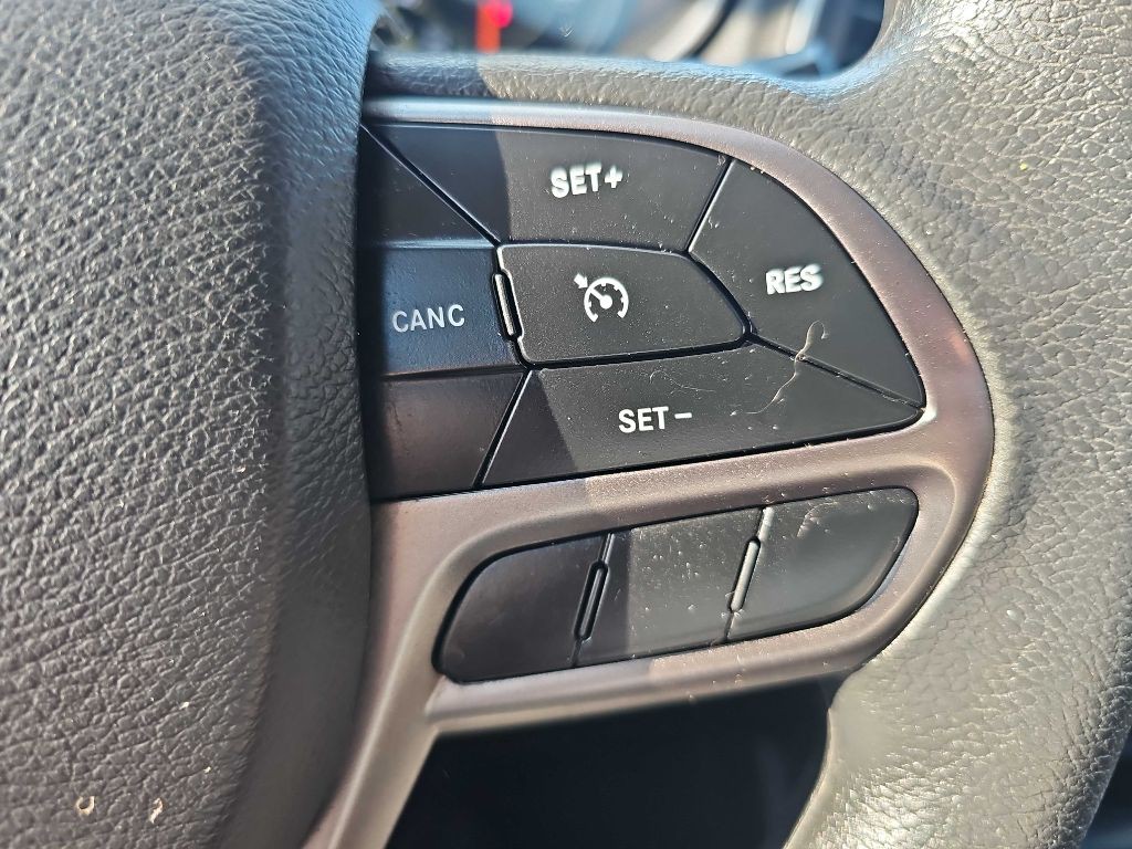 2021 Jeep Cherokee Image 43