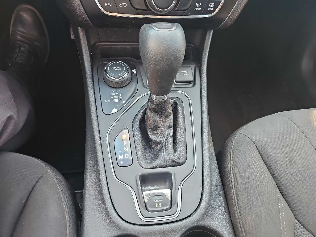 2021 Jeep Cherokee Image 56