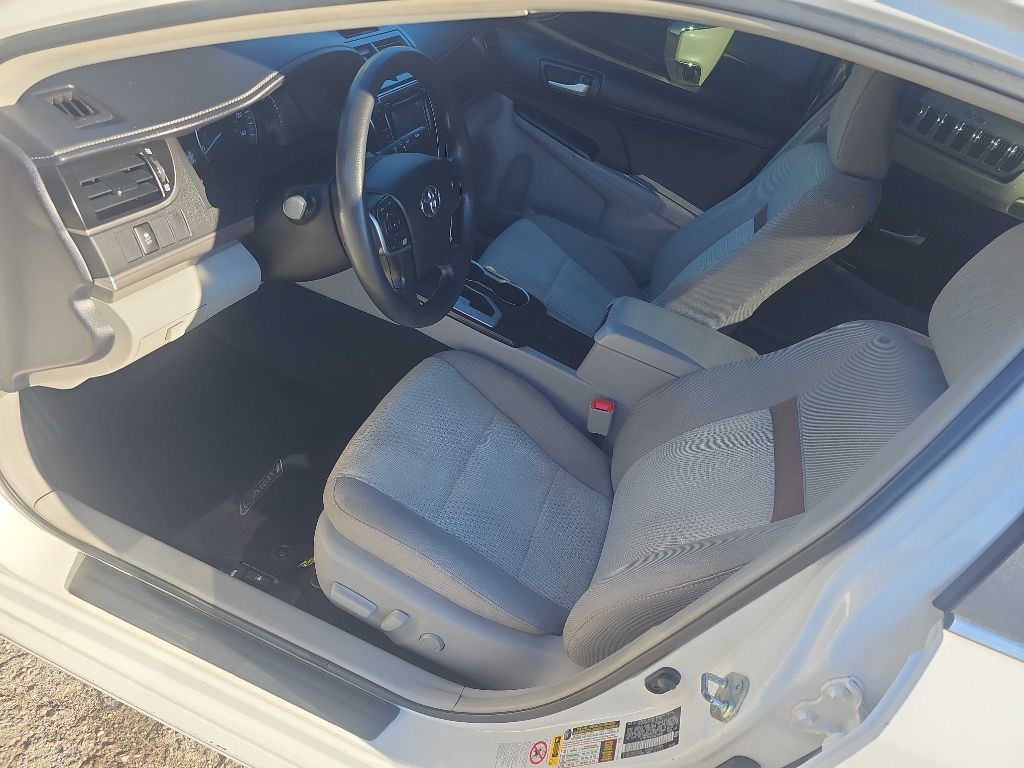 2013 Toyota Camry Image 23