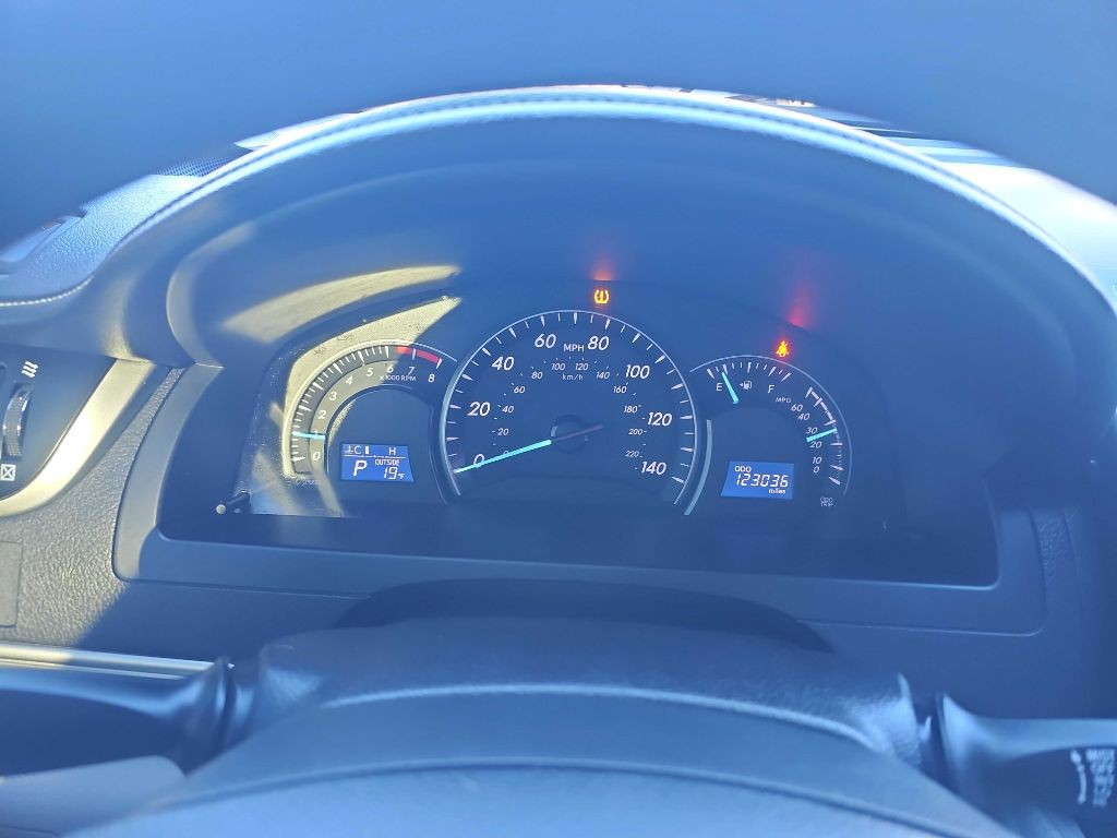 2013 Toyota Camry Image 39