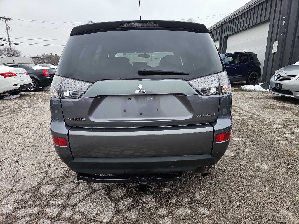 2009 Mitsubishi Outlander Image 6