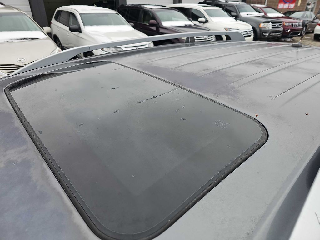 2009 Mitsubishi Outlander Image 9