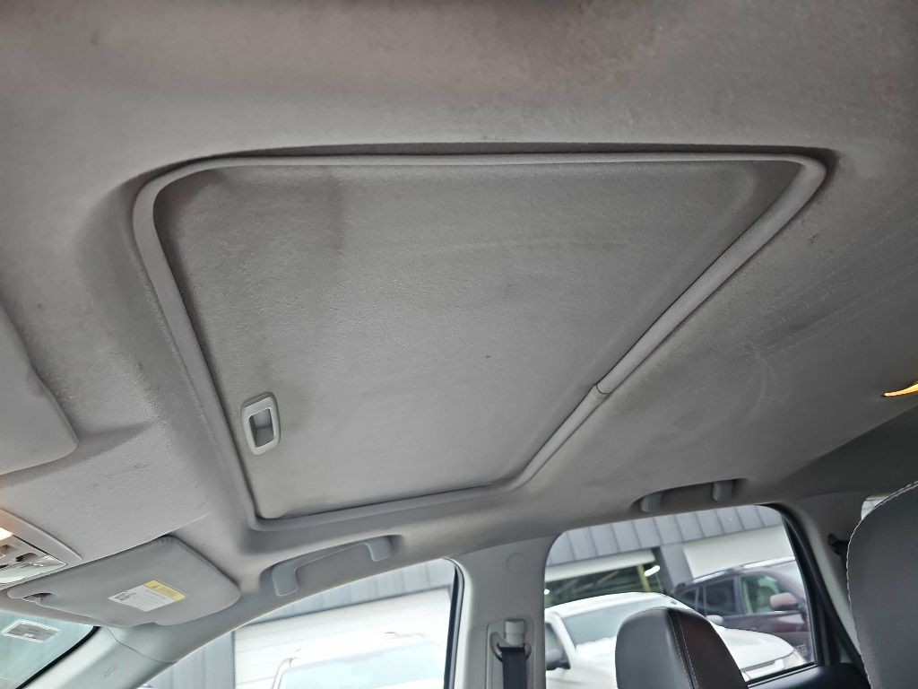 2009 Mitsubishi Outlander Image 10