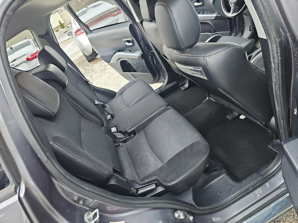 2009 Mitsubishi Outlander Image 19