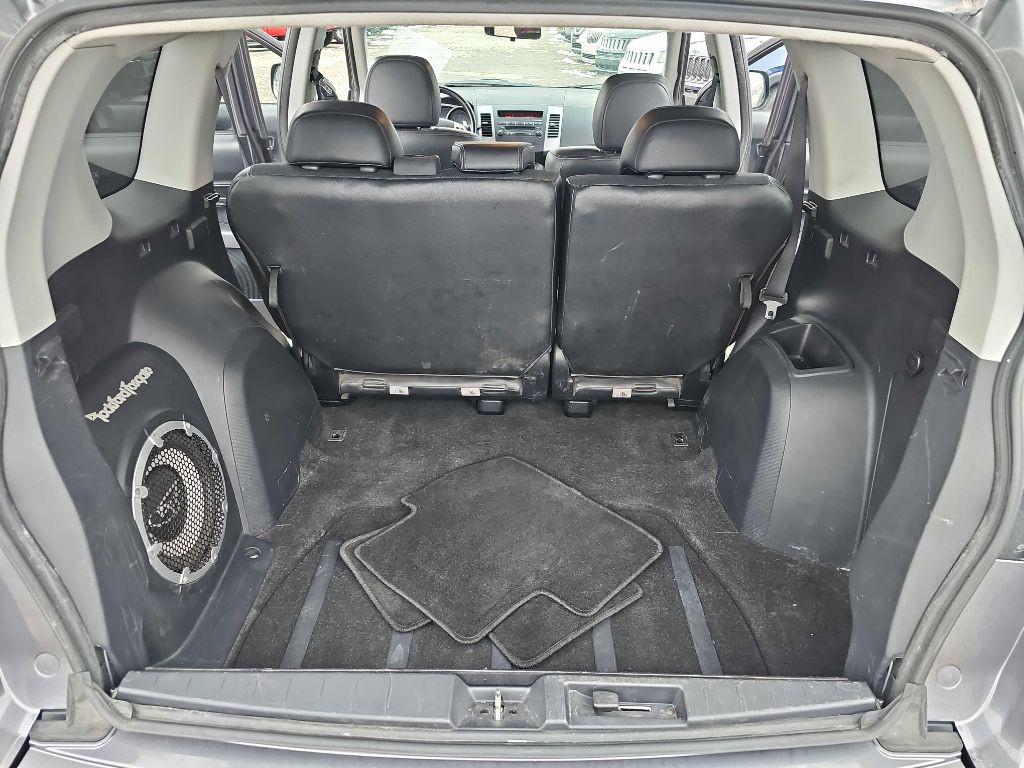 2009 Mitsubishi Outlander Image 24