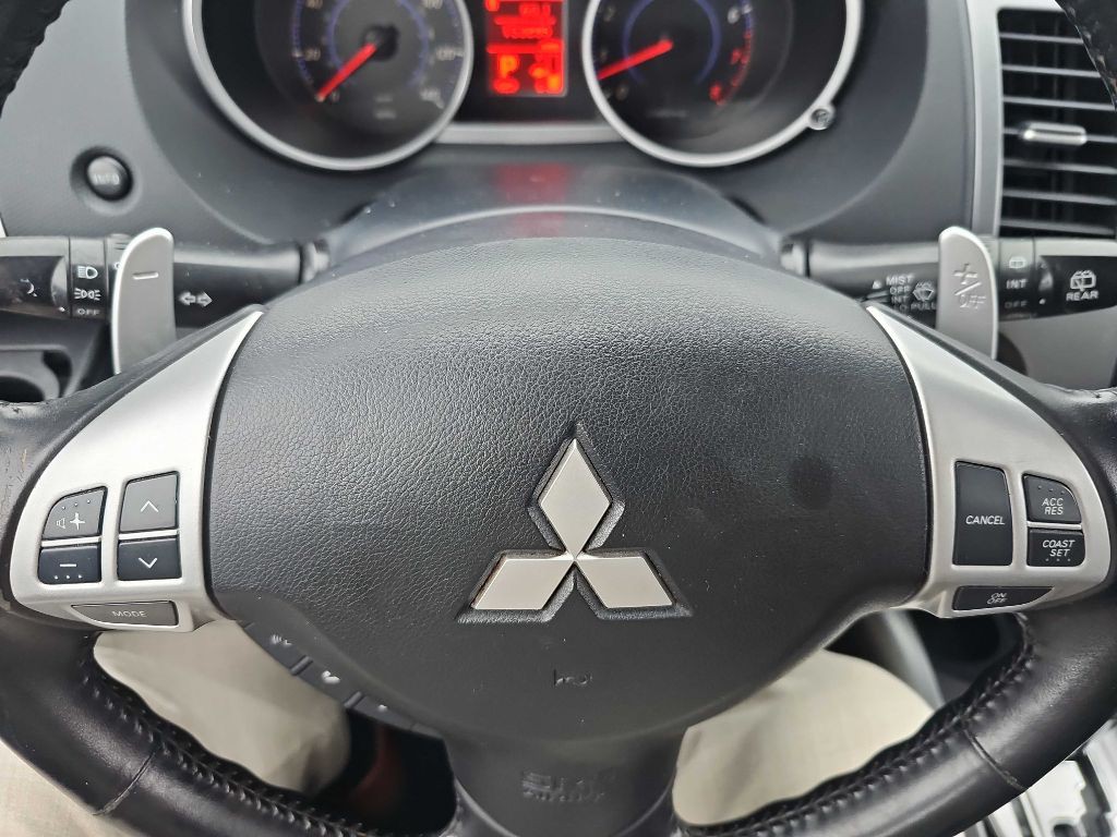 2009 Mitsubishi Outlander Image 31