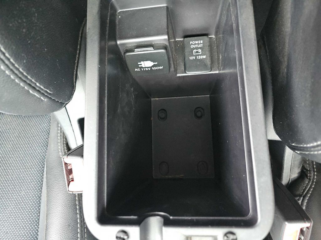 2009 Mitsubishi Outlander Image 41