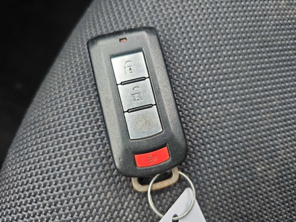 2009 Mitsubishi Outlander Image 49