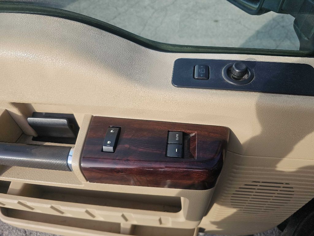2008 Ford F-350 Image 41