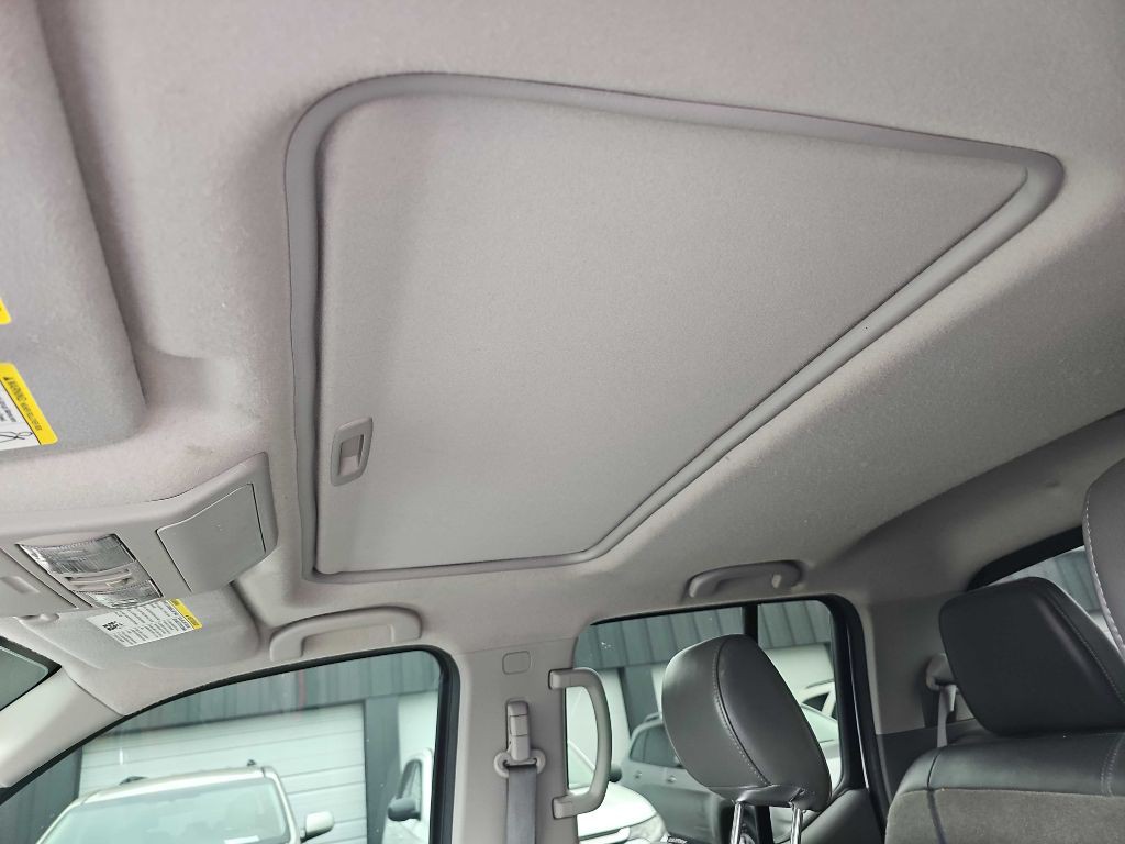 2017 Nissan Frontier Image 18