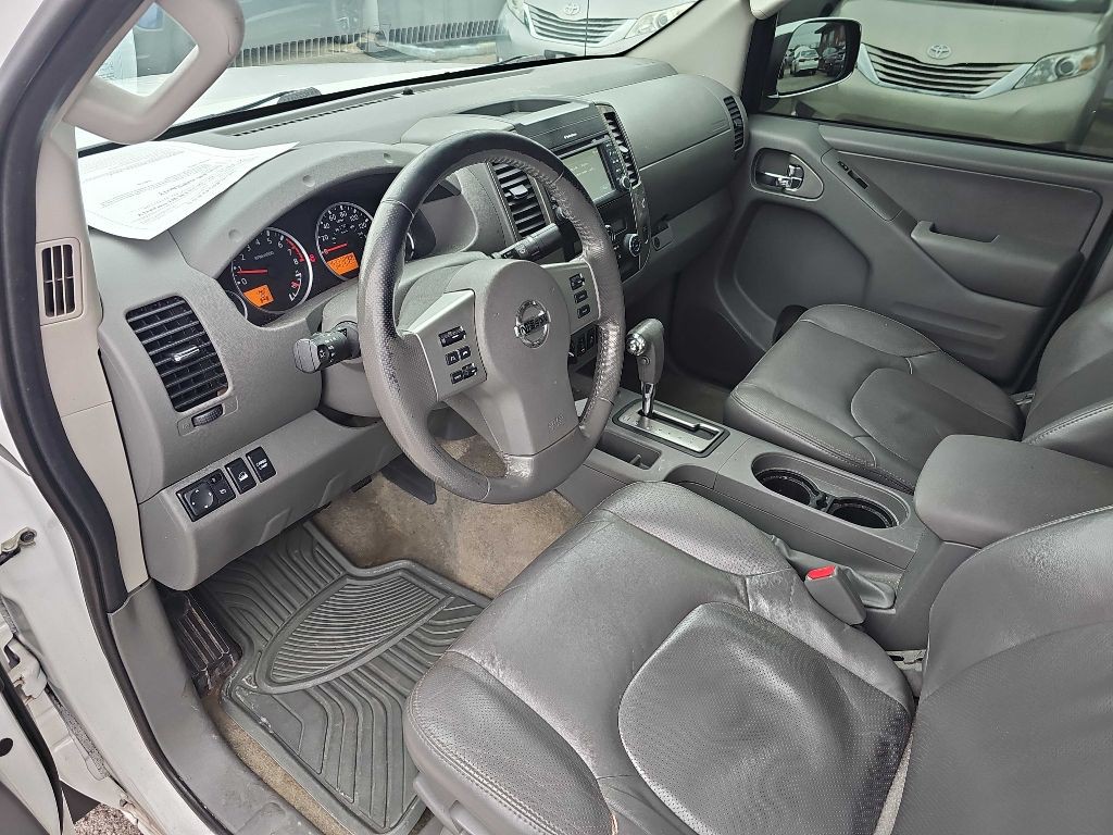 2017 Nissan Frontier Image 26