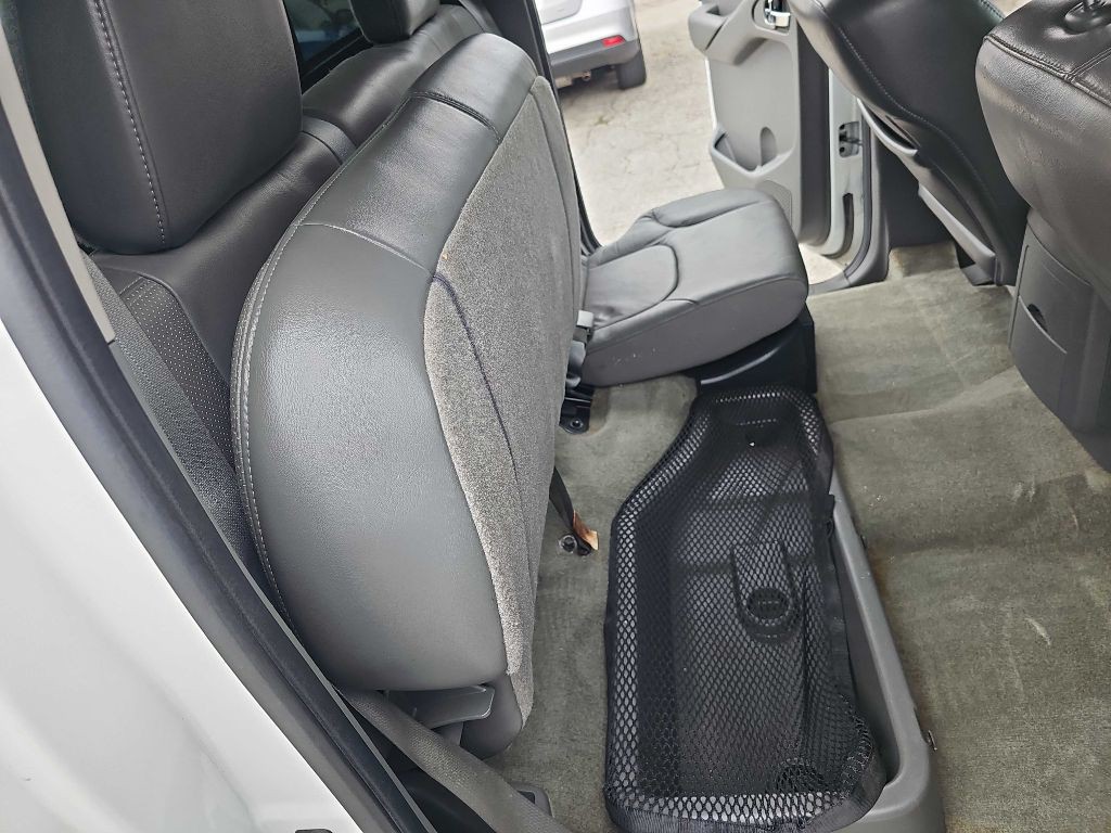 2017 Nissan Frontier Image 30