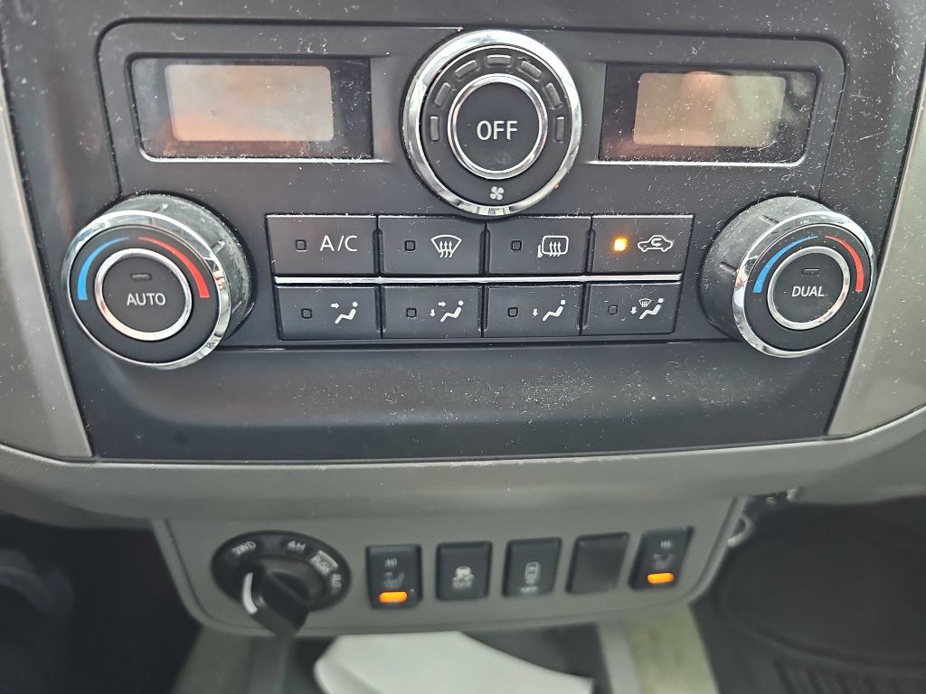 2017 Nissan Frontier Image 46