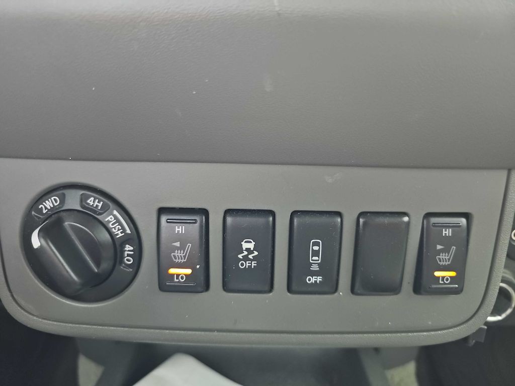 2017 Nissan Frontier Image 47
