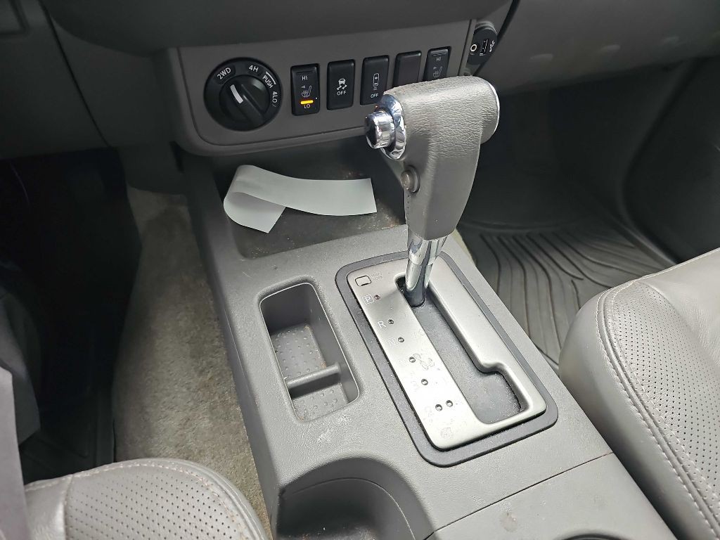 2017 Nissan Frontier Image 48