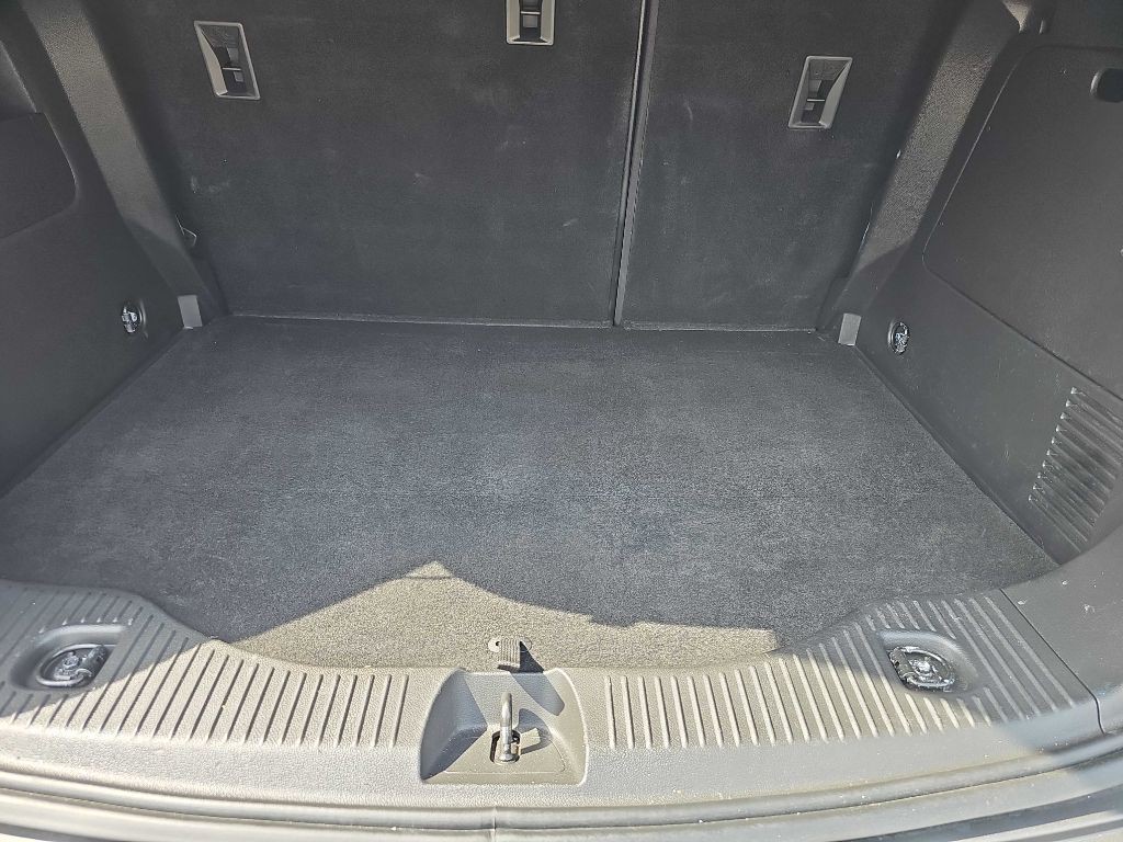 2016 Buick Enclave Image 28