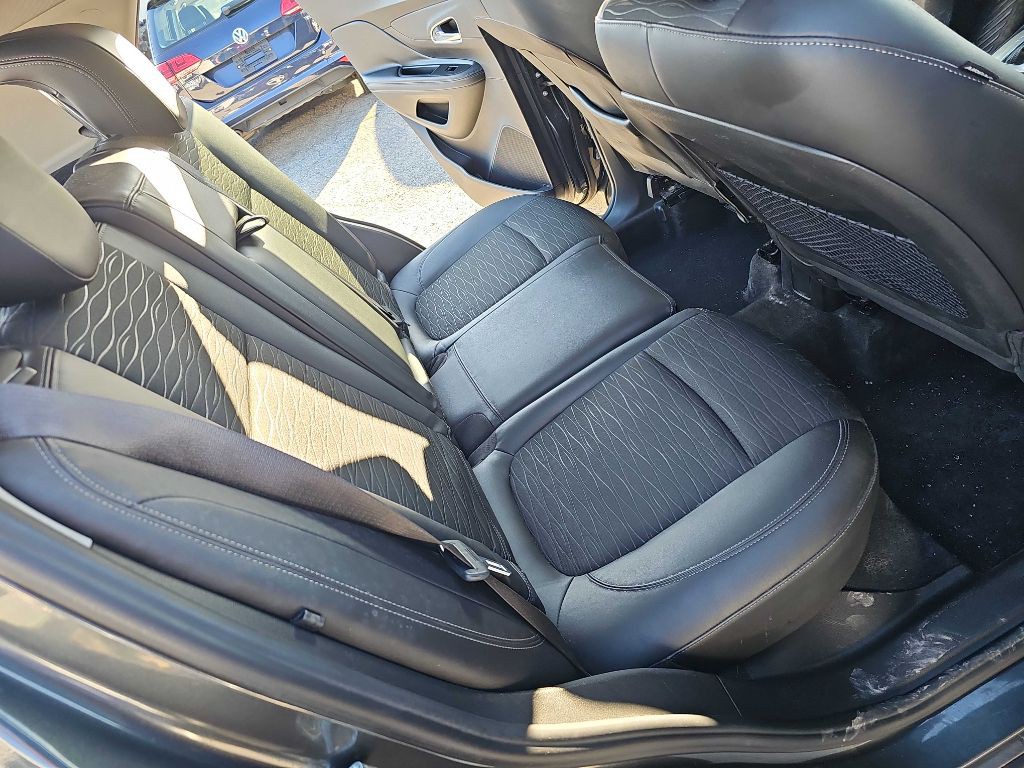 2016 Buick Enclave Image 50