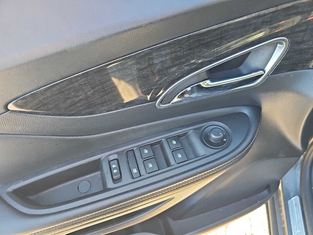 2016 Buick Enclave Image 53