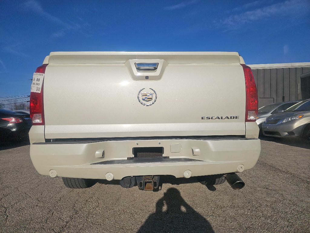 2012 Cadillac Escalade Image 9