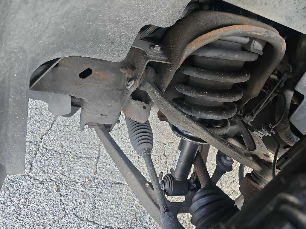 2012 Cadillac Escalade Image 33