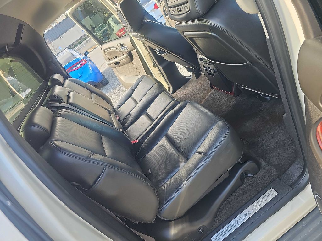 2012 Cadillac Escalade Image 45