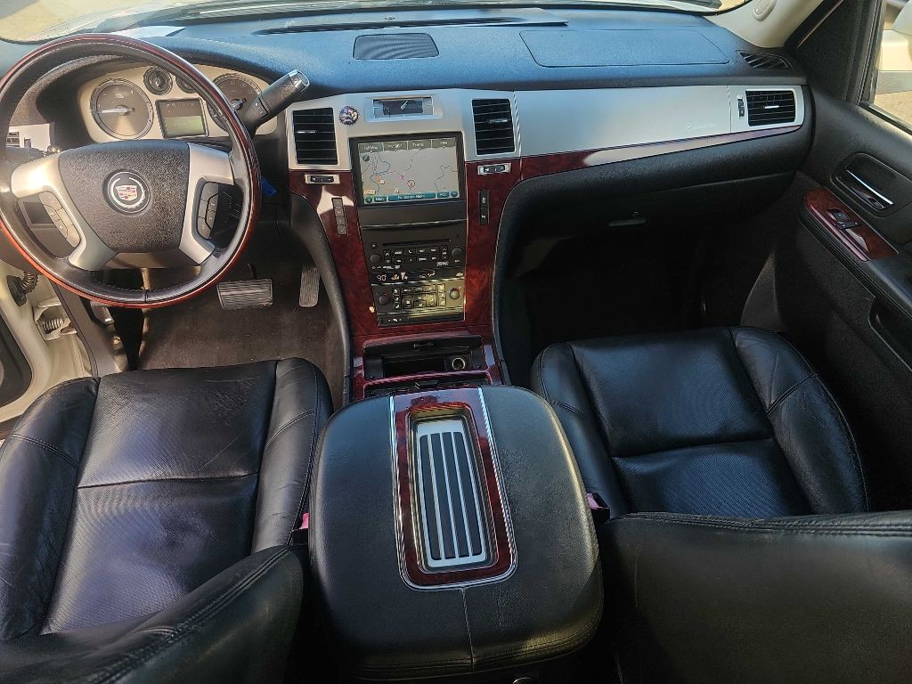 2012 Cadillac Escalade Image 53