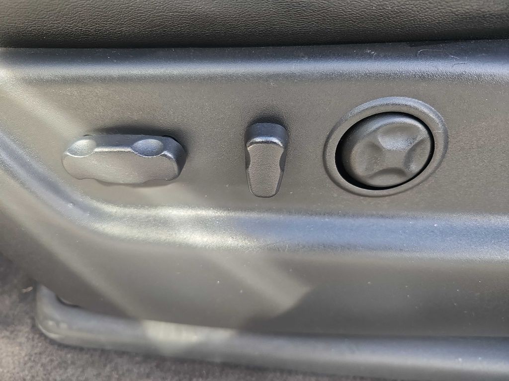 2012 Cadillac Escalade Image 54