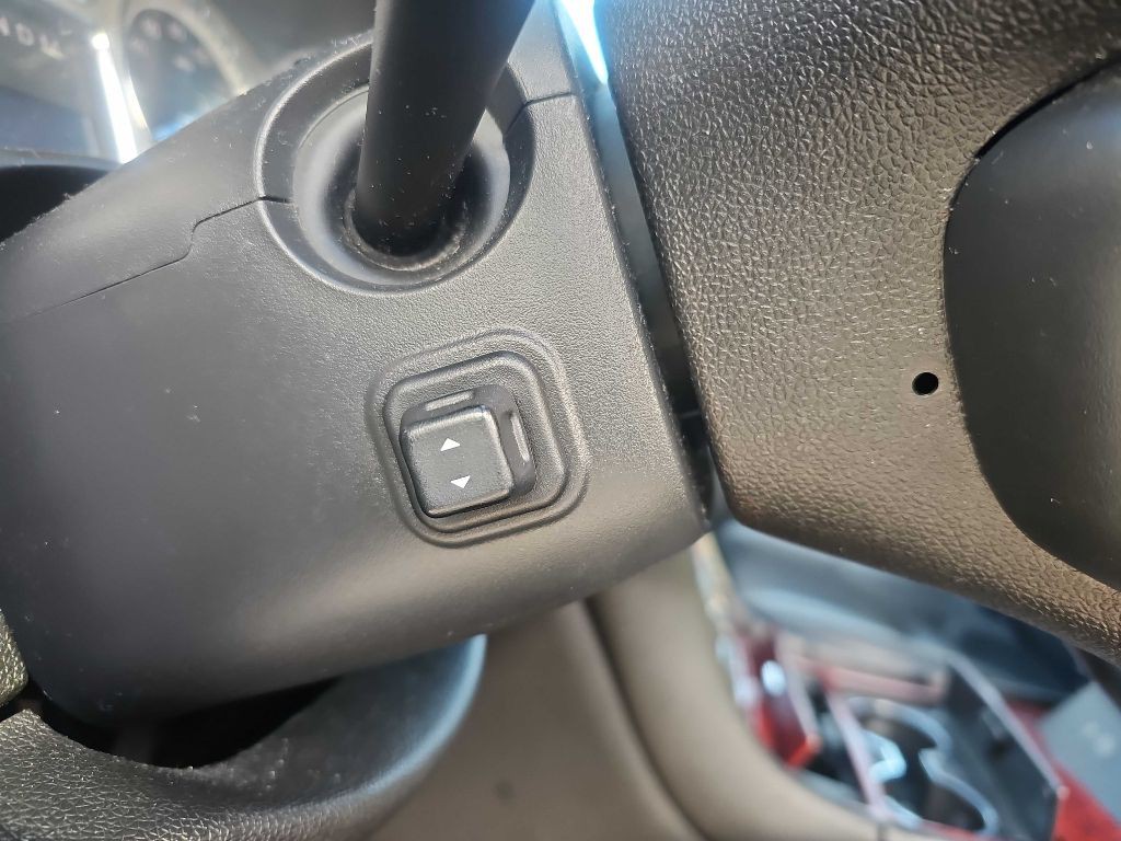 2012 Cadillac Escalade Image 58