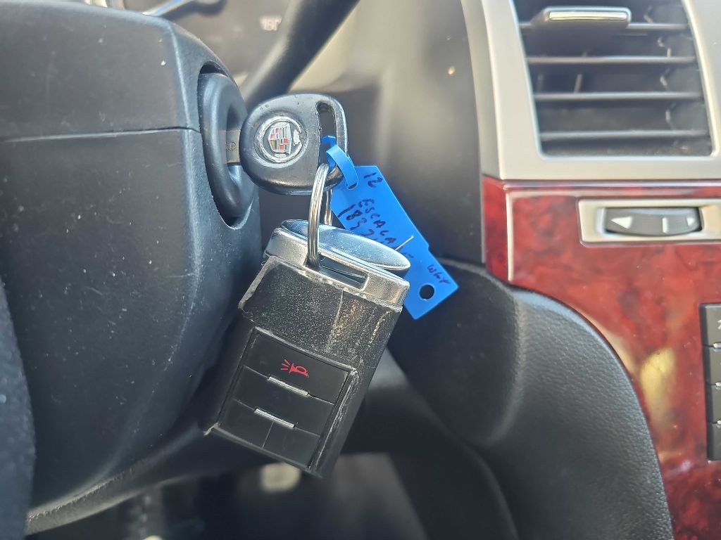 2012 Cadillac Escalade Image 72