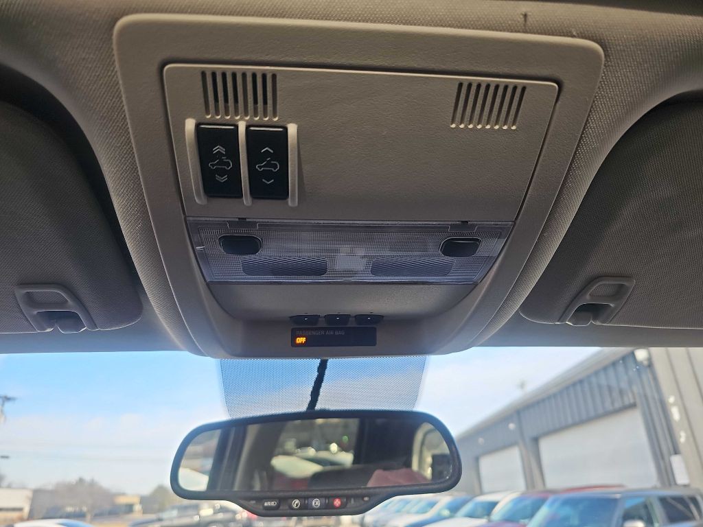 2012 Cadillac Escalade Image 78