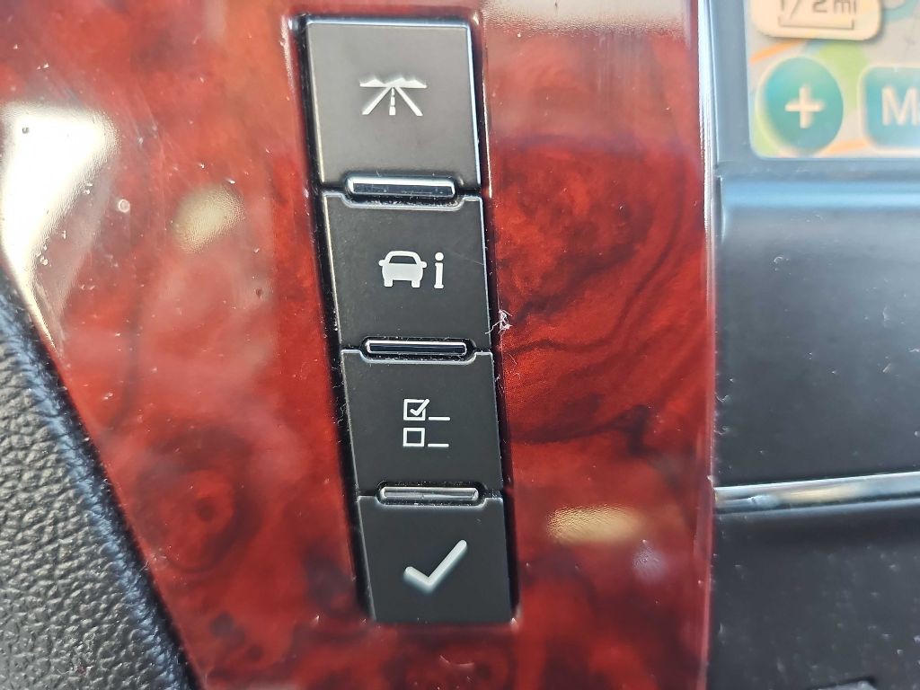 2012 Cadillac Escalade Image 80