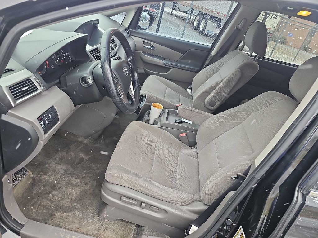 2016 Honda Odyssey Image 18