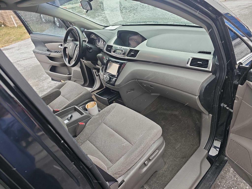 2016 Honda Odyssey Image 21