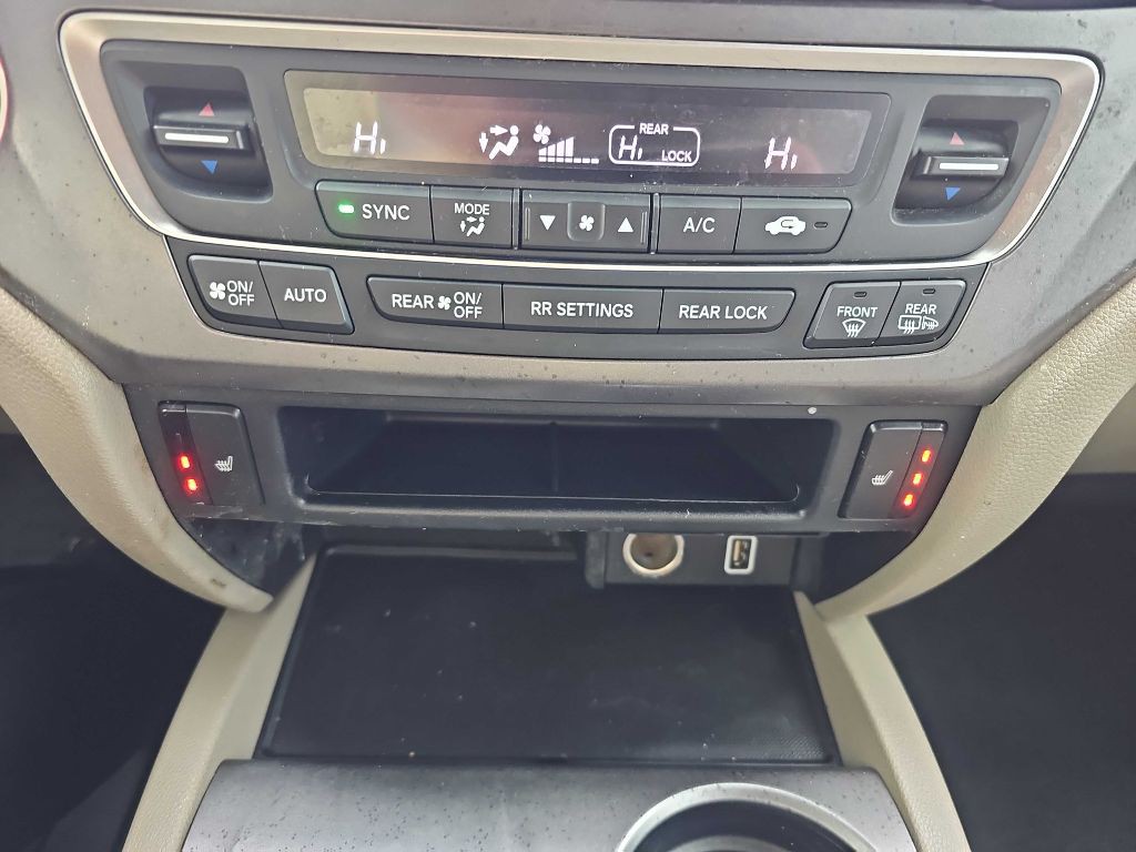 2020 Honda Pilot Image 45